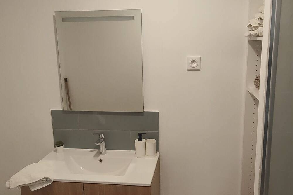 Apartamento entero, Grand Studio Proche de Paris in Saint-Maur-des-Fossés, Valle del Marne