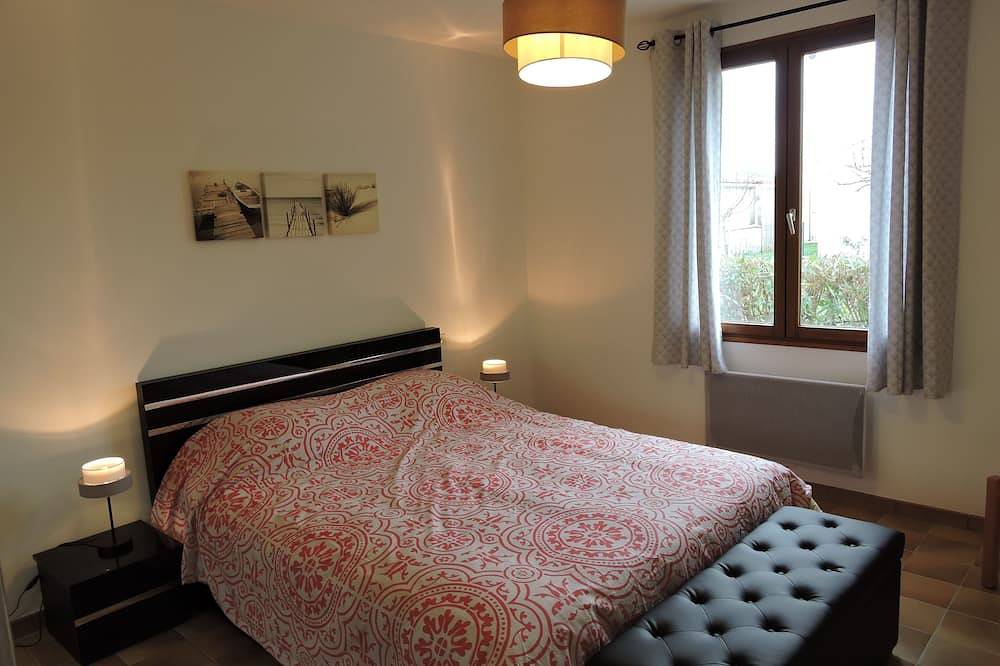 Maison au calme dans une impasse privée à 150m de la plage. in Saint-Denis-d'Oléron, Côte de Beauté