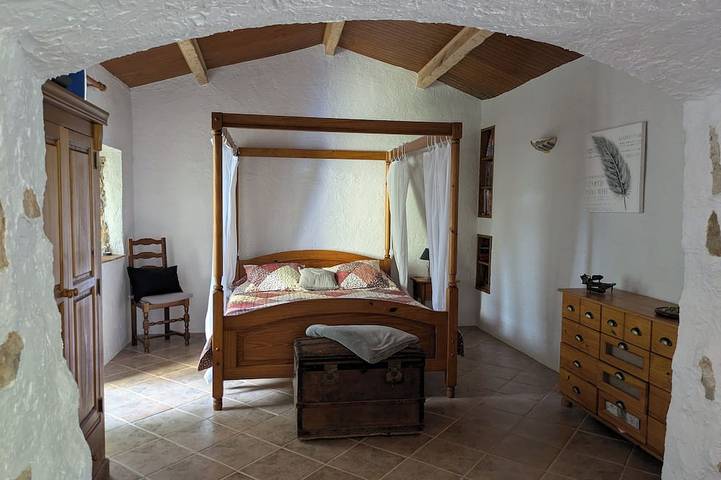 Location de vacances pour 8 personnes, avec jardin ainsi que jacuzzi et terrasse à Correns - 3