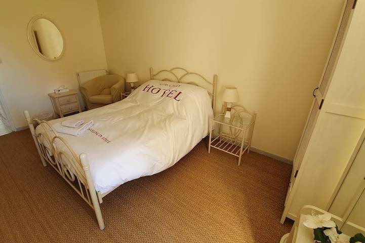 Location de vacances pour 8 personnes, avec jardin et piscine à Villefranche-de-Lonchat - 4