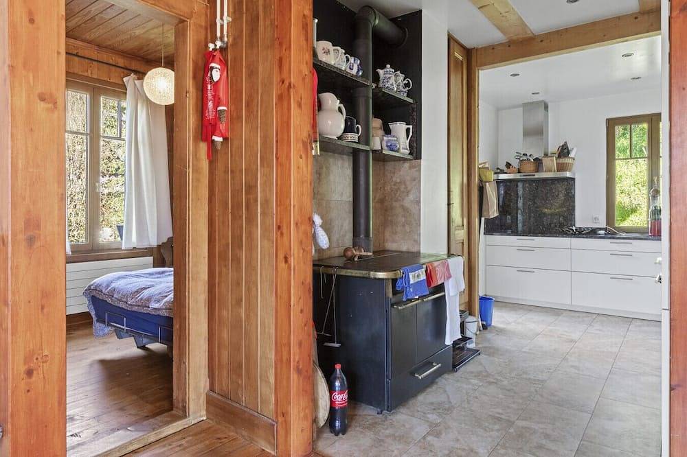 Grand Chalet Boisé Authentique, Vue sur les Alpes in Gryon, Alpes Vaudoises