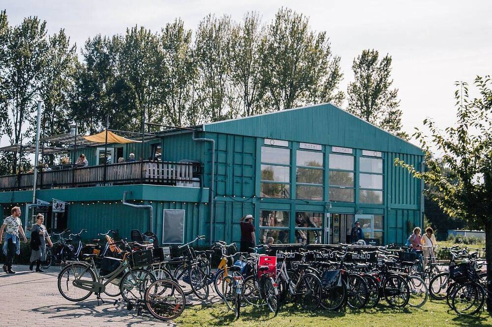 Spacious House, Close to City Centre, 3 Bedrooms! in Amsterdam Nieuw-West, Costa Holandesa