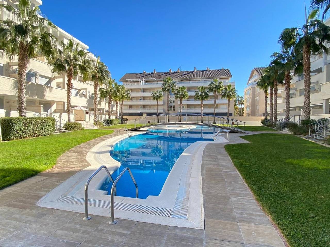 Appartamento intero, Appartamento vacanze per 6 persone con piscina in Las Marinas, Dénia