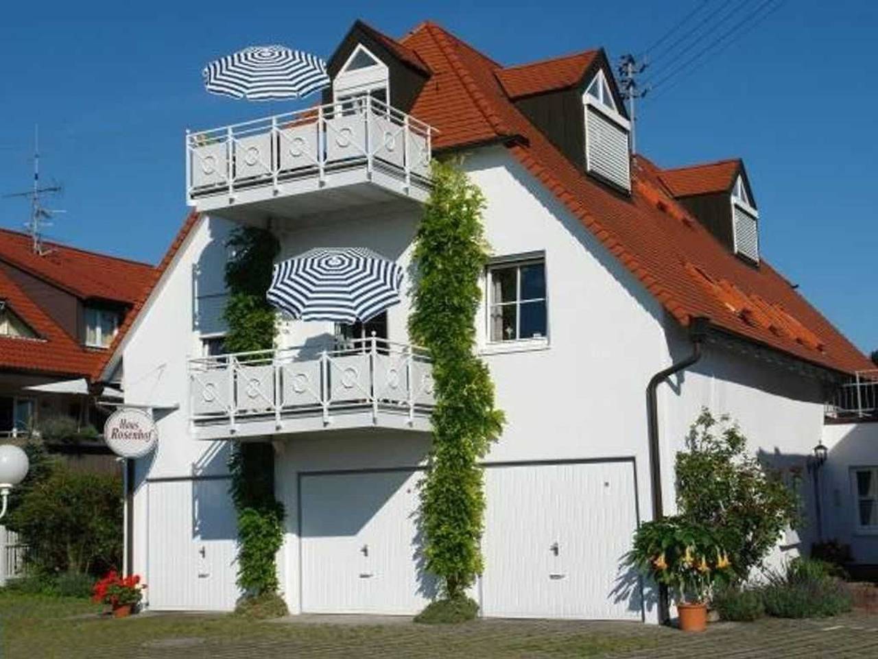 Ganze Ferienwohnung, Haus Rosenhof Ferienwohnungen - Haus Rosenhof Ferienwohnung Dach in Meersburg, Region Bodensee-Oberschwaben