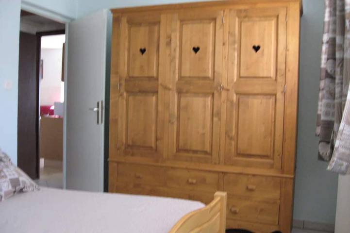 Location de vacances pour 6 personnes, avec terrasse, animaux acceptés à Saint-Jean-d'Arves - 2