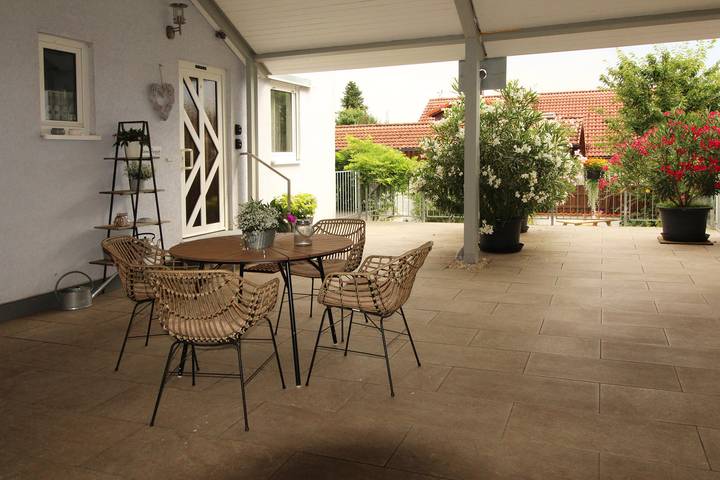 Ganze Wohnung, Ferienhaus "Kleine Auszeit" Parkstraße - Ferienwohnung 2 mit sonnigem Balkon in Pleinfeld, Fränkisches Seenland