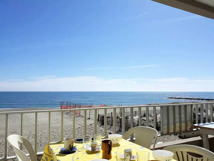 Gîte pour 6 personnes, avec terrasse dans Plage Maillol