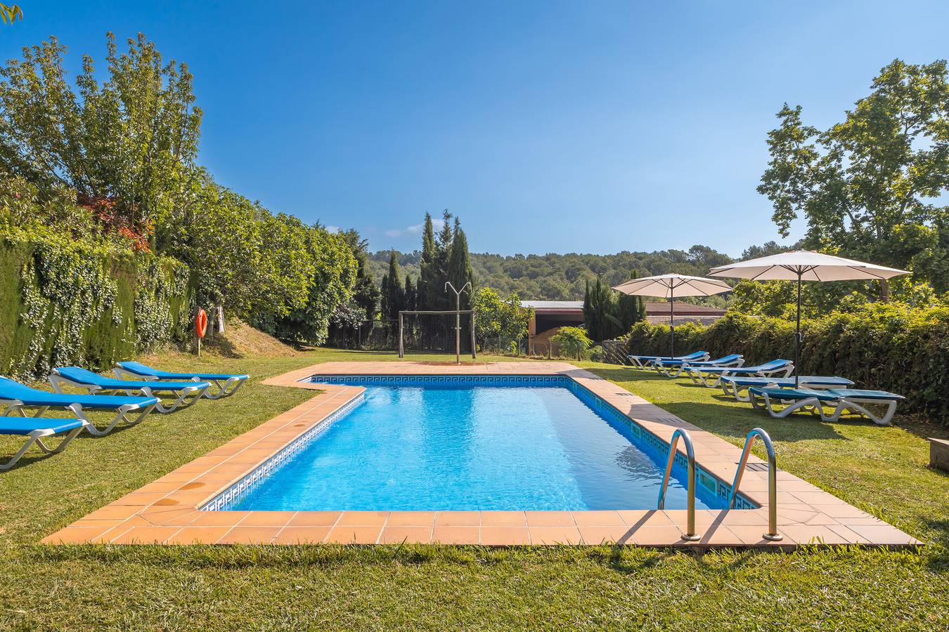 Ferienhaus 'Mas' mit Bergblick, Wi-Fi und Klimaanlage in Fontcoberta, Pla de l'Estany