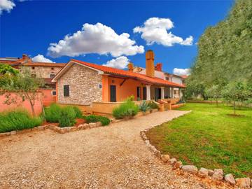 Ferienhaus für 4 Personen, mit Garten in Poreč