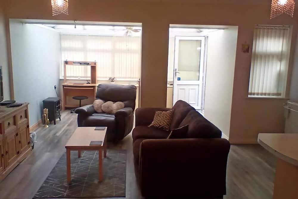 Ganze Wohnung, Das Nebengebäude — Gastgärten in Milton Keynes, Südostengland