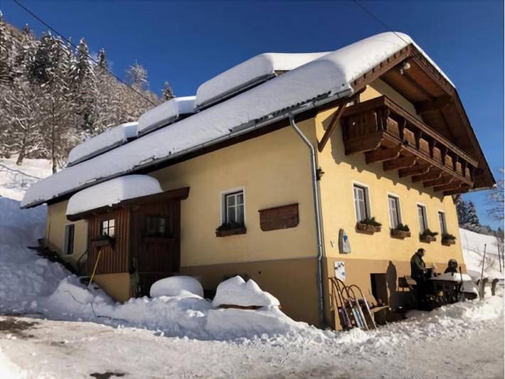 Ferienhaus für 16 Personen, mit Balkon und Garten in Lieser-Maltatal