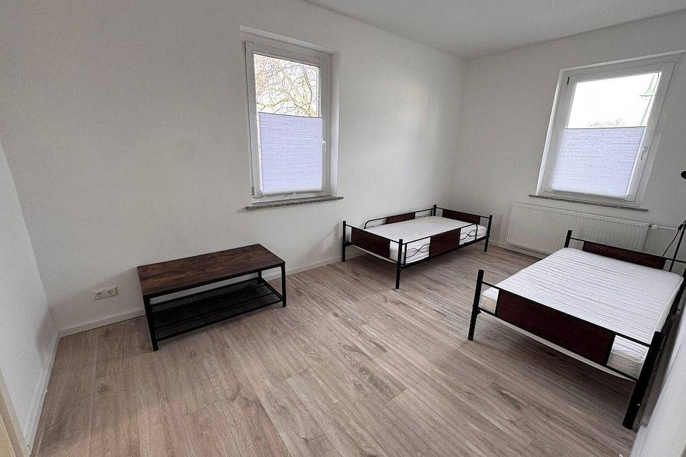 Ganze Wohnung, Geräumige Monteurwohnung Schmergow in Schmergow, Groß Kreutz