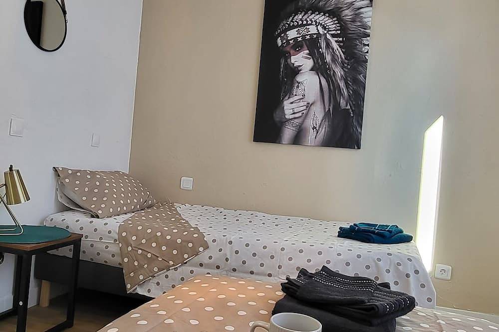Ganze Wohnung, Very pleasant apartment 5 minutes from the sea in La Côte Vermeille, Cerbère