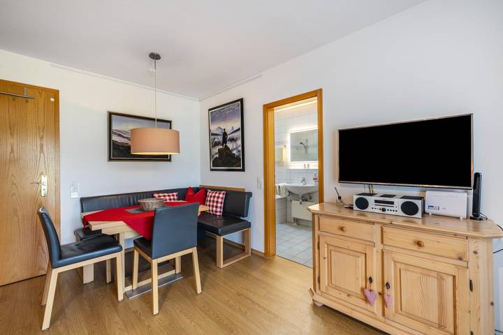 Studio entier, Studio « Brünnstein- n° 13 » avec vue sur la montagne, terrasse privée, piscine et sauna in Oberaudorf, Alpes bavaroises