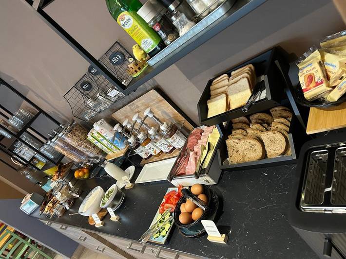 Location de vacances pour 3 personnes, avec vue ainsi que vue sur le lac et terrasse à Lovere - 4