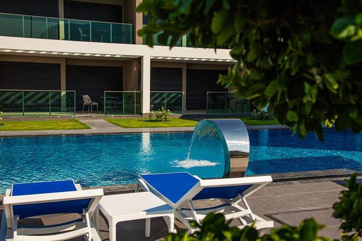 Ferienwohnung für 4 Personen, mit Ausblick und Pool sowie Kinderpool und Garten - 1