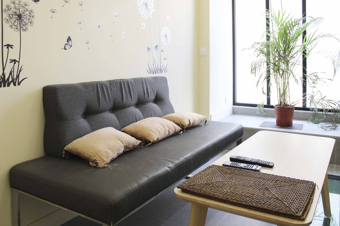 Apartamento entero, 40m² studio with sleeping area & Wifi in Asnières-sur-Seine, Altos del Sena