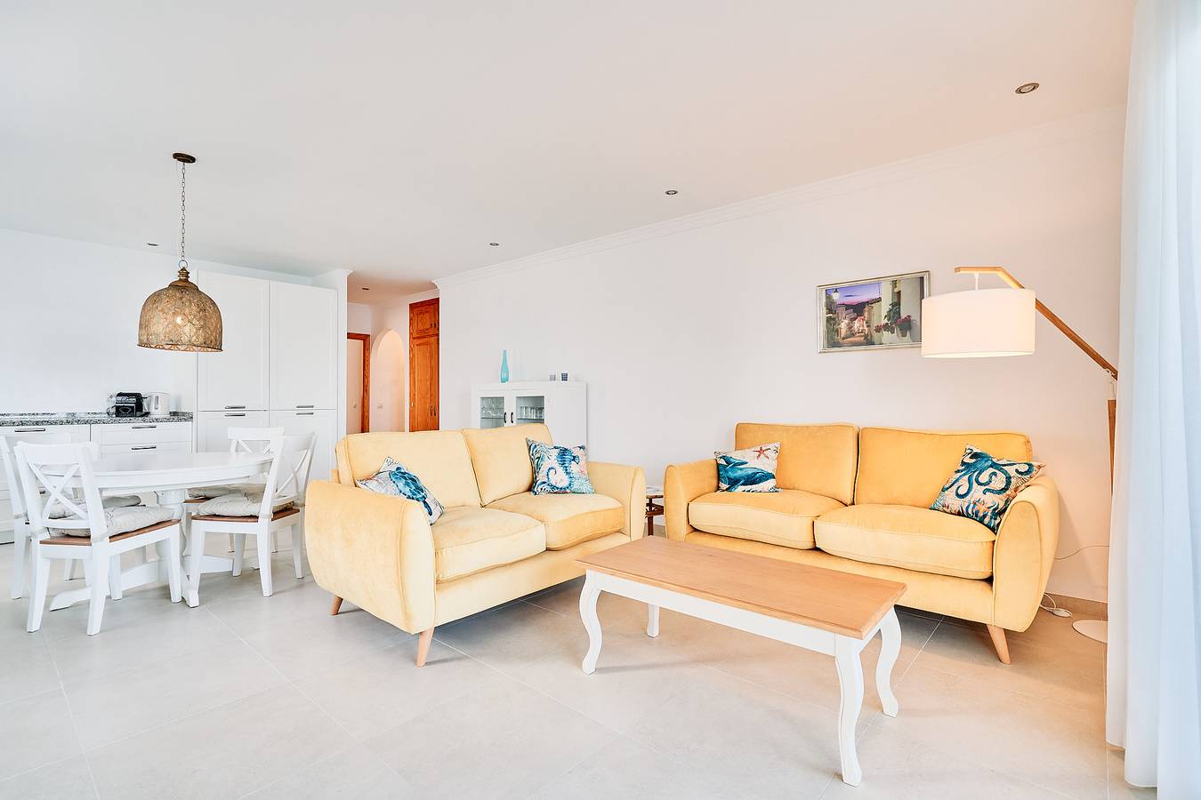 Entire apartment, Apartment 'First Line Oasis  Td05' with Sea View, Wi-Fi and Air Conditioning in Torrox Costa, Torrox