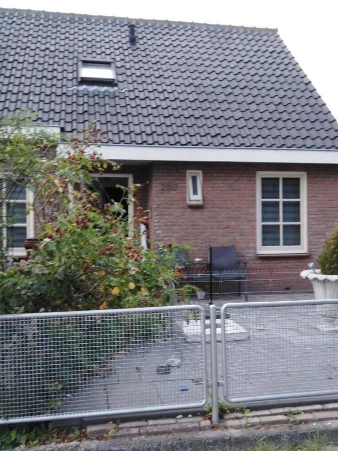 Appartement voor 2 personen, with Balkon and Whirlpool as well as Terras and Tuin in Amsterdam-Noord