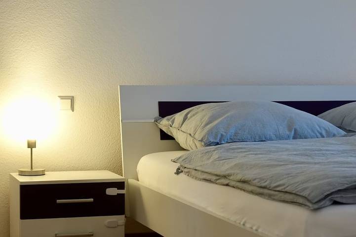 Ganze Wohnung, Schöne 2 Zimmer Ferienwohnung mit 70 m² in Kressbronn in Guter Lage in Kressbronn am Bodensee, Region Bodensee-Oberschwaben