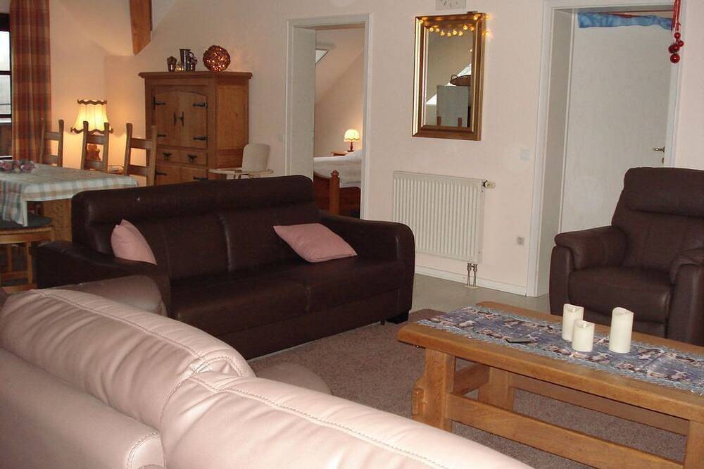Ganze Wohnung, 6-Bett-Ferienwohnung Eifelglück - Eifelferienhaus Miro in Steffeln, Vulkaneifel