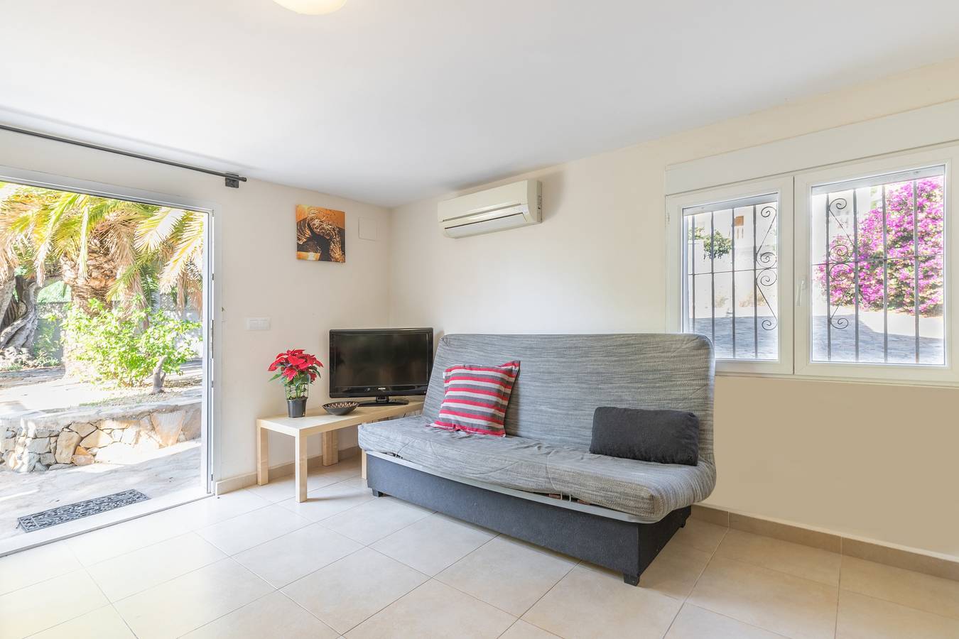 Villa avec piscine privée, vue sur mer, terrasse, balcon, climatisation et Wi-Fi in Calpe, Costa Blanca