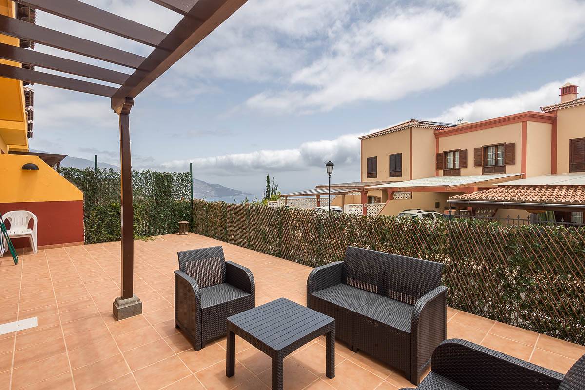 Apartamento entero, Lightbooking Las Breñas Garden con piscina in La Polvacera, Breña Baja