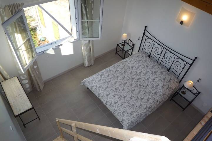 Gîte pour 8 personnes, avec jardin à Orgnac-l'Aven - 2