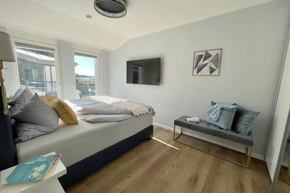 Ganze Wohnung, Exclusives Apartement in Glowe Villa Am Meer Og in Hauptstrand Glowe, Glowe