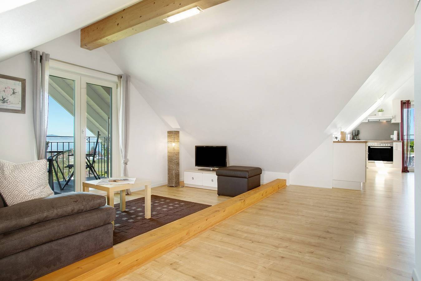 Apartamento entero, Apartamento '3' con vistas al lago, jardín compartido y Wi-Fi in Kressbronn, Region Bodensee-Oberschwaben