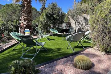 Location de vacances pour 6 personnes, avec terrasse ainsi que jardin et piscine, animaux acceptés dans Plage de la Gaillarde