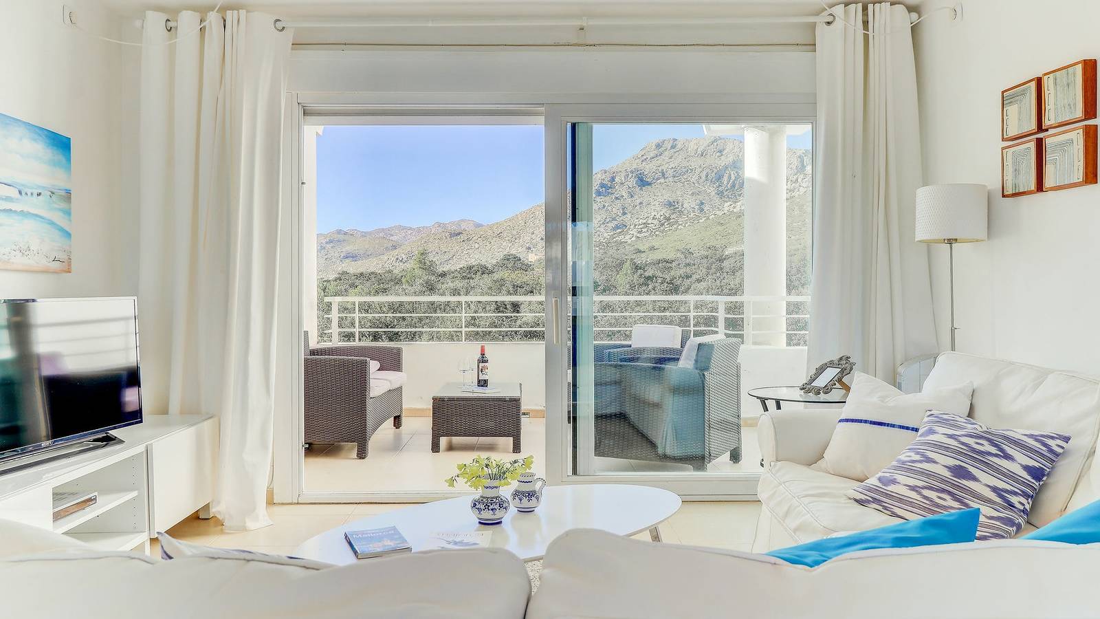 Entire apartment, Bellresguard Penthouse N in Port de Pollença, Pollença