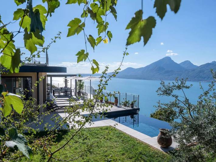 Villa pour 8 personnes, avec piscine et jardin à Brenzone