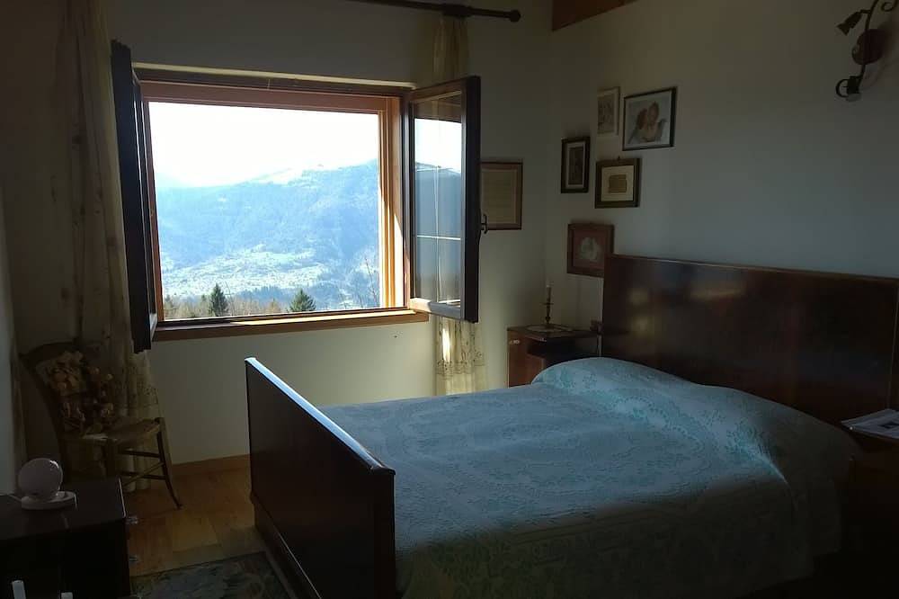 Baita Agaz ... nur einen Steinwurf vom Himmel entfernt. in Sovramonte, Cimonega-Gruppe