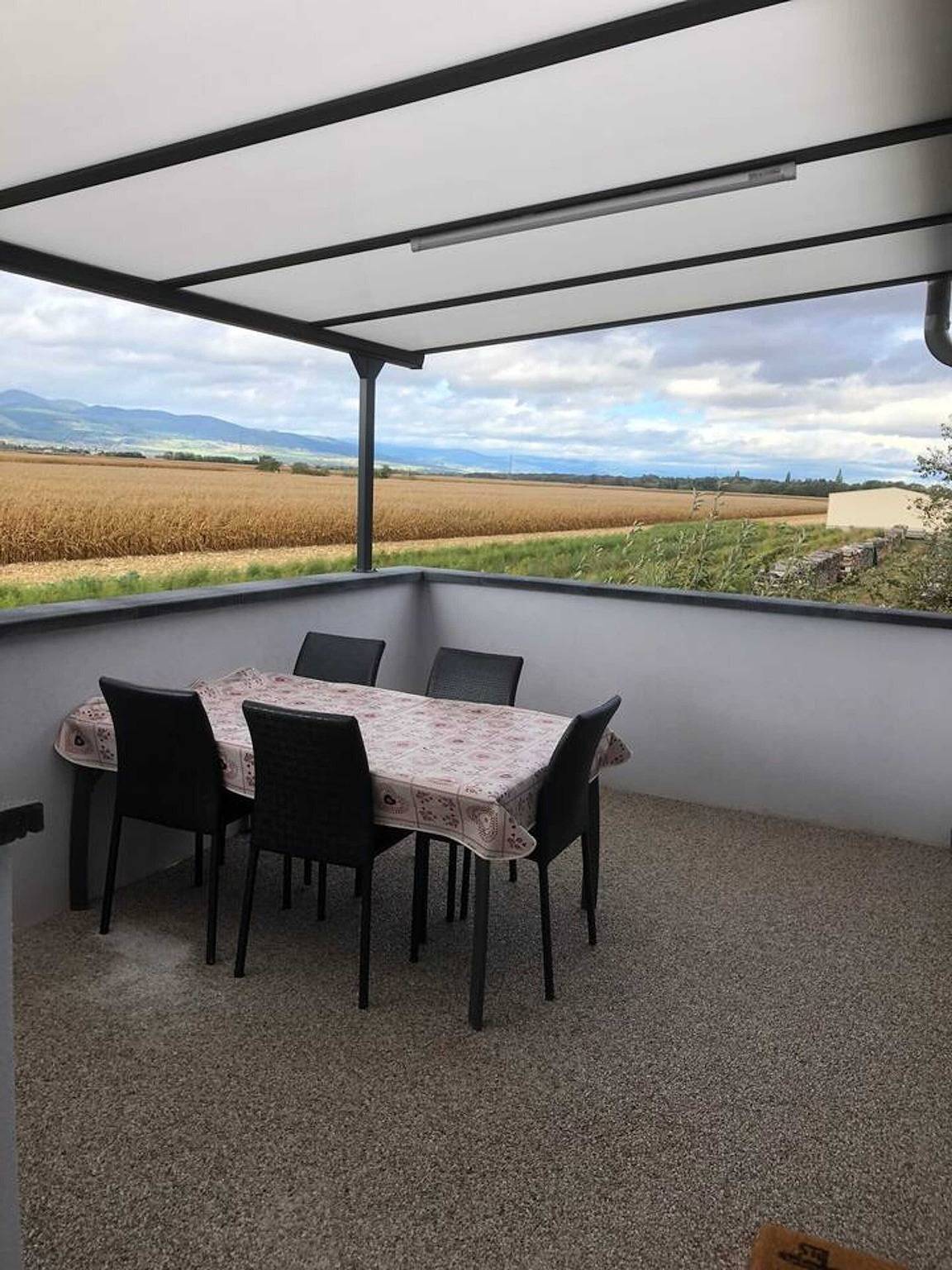Charming House in Munwiller with Terrace and Free Parking. in Munwiller, Guebwiller region