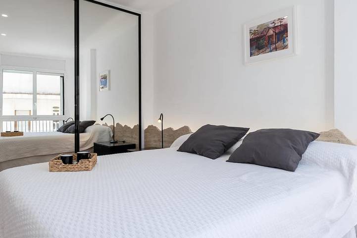 Apartamento entero, Apartamento amplio con A/C y calefacción in La Ametlla de Mar, Costa Dorada