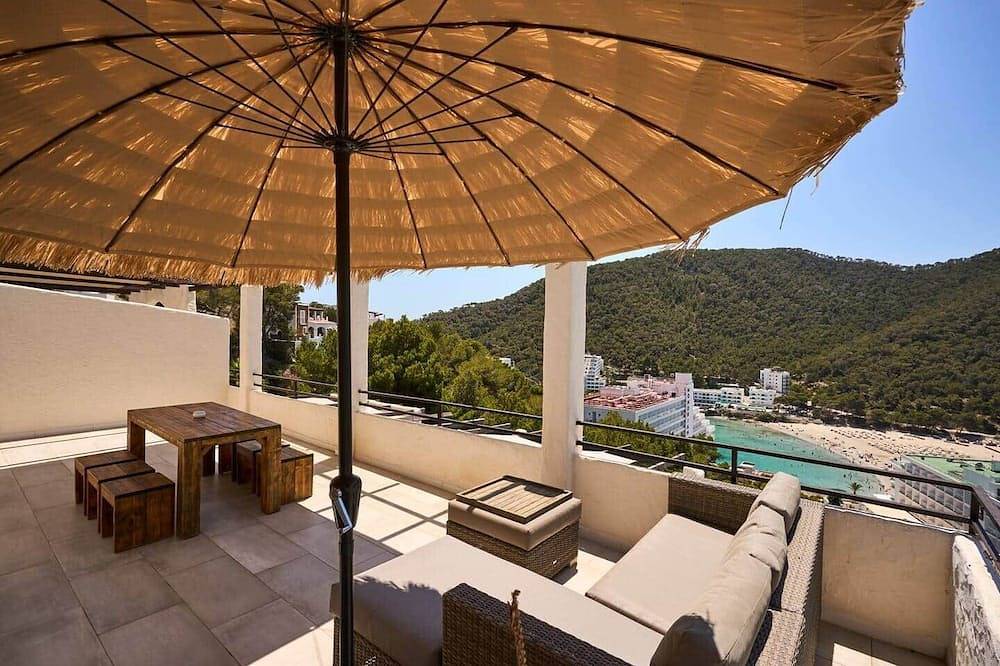 Entire apartment, Apartment no. 6, 1 bedroom, 1 bathroom in Cala Llonga, Santa Eulària des Riu