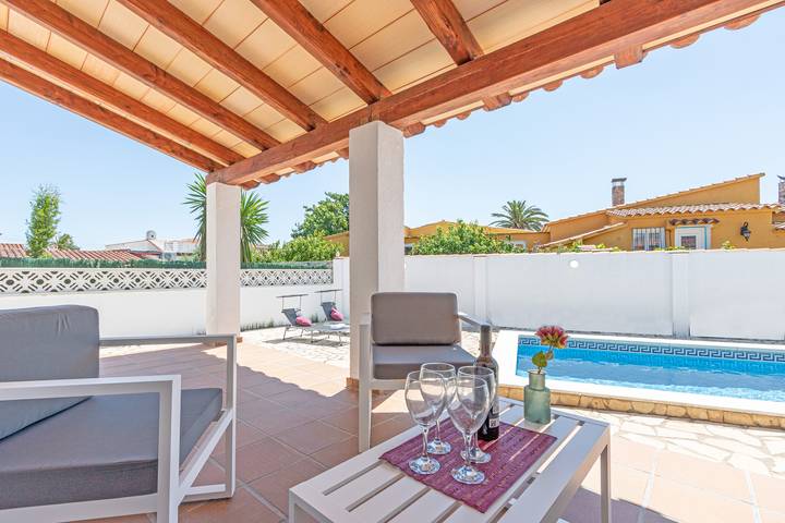 Villa für 6 Personen, mit Terrasse, mit Haustier in Empuriabrava - 4