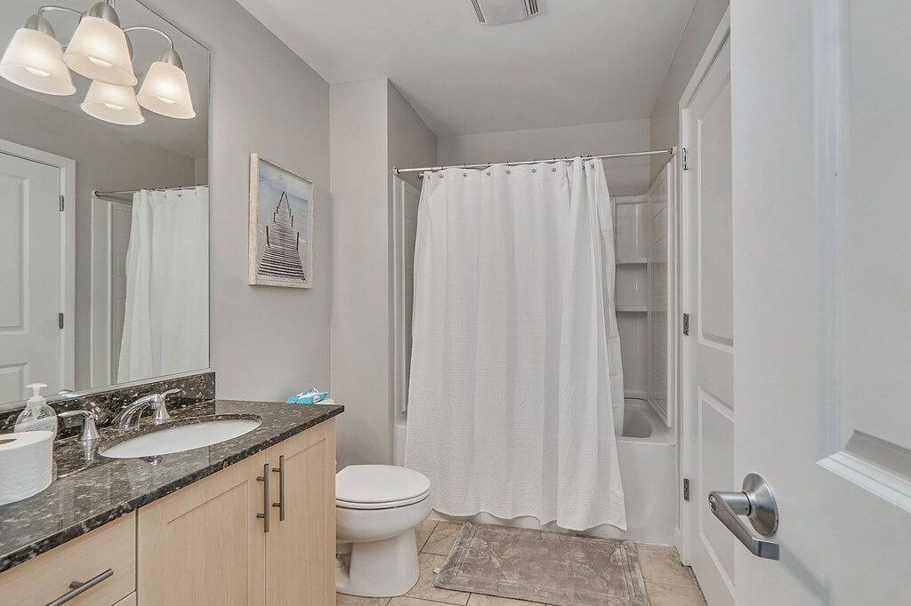 Ganze Wohnung, Steps To The Beach! Stay at Yaya and Papi's Place 424B in Virginia Beach