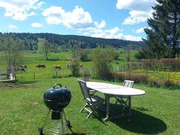 Appartement de vacances pour 8 personnes, avec terrasse dans le Doubs
