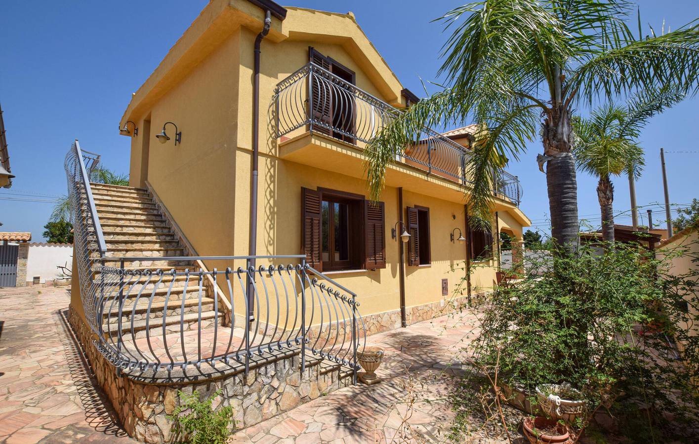 Ferienwohnung am Strand mit Pool und WiFi, 2,5 km von Spiaggia di Casteldaccia entfernt in Altavilla Milicia, Palermo Provinz