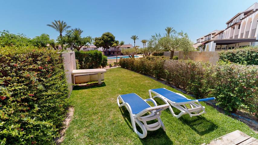 Casa de vacaciones para 7 personas, con piscina para niños además de terraza y jardín - 1