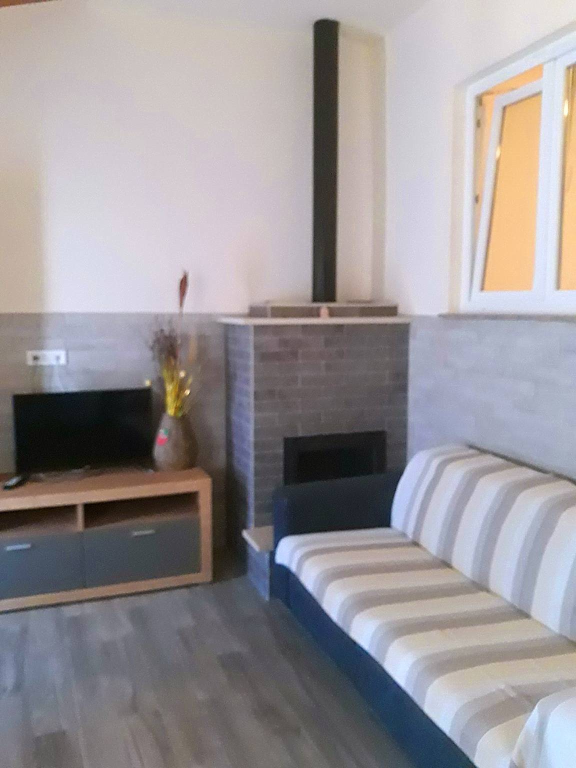 Ganze Ferienwohnung, Ferienwohnung für 4 Personen mit Meerblick in Zubovići, Pag