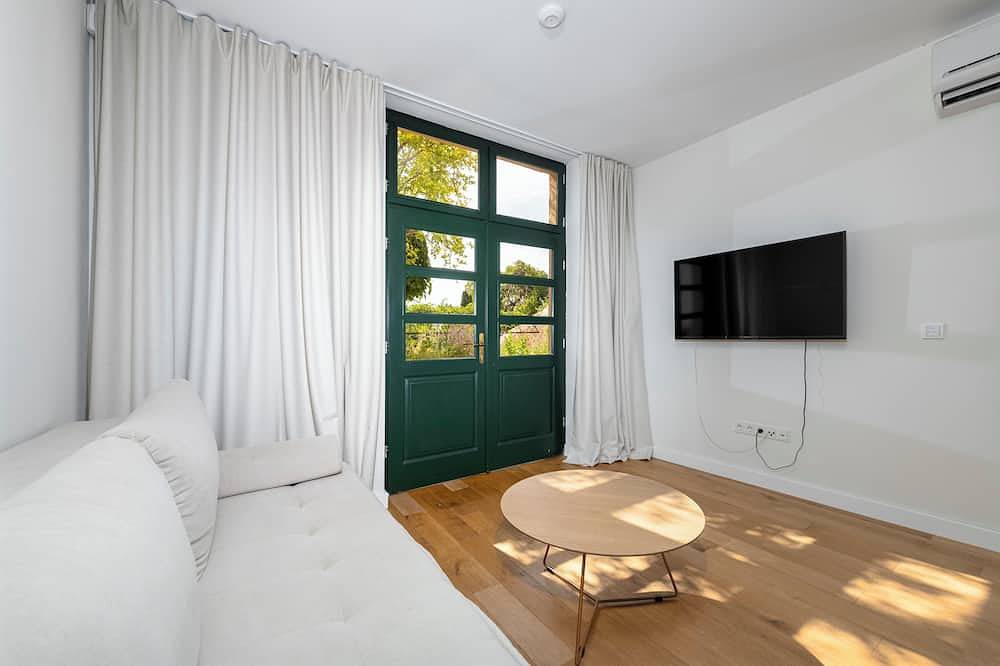 Villa Rossetta with a Pool and Large Garden in Downtown Dubrovnik in Dubrovnik, Grad Dubrovnik