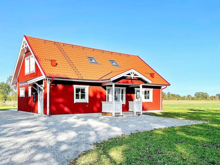 Hus för 8 Personer, med Trädgård i Borgholm