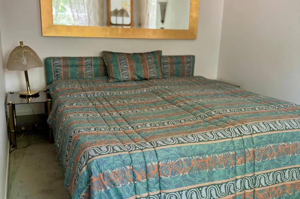 House with pool in the heart of Bochum in Bochum, Ruhr