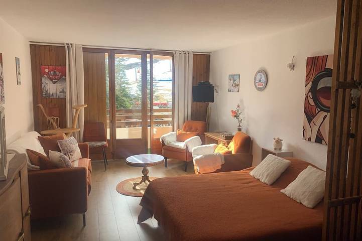 Gîte pour 4 personnes, avec balcon à Gouaux-de-Larboust