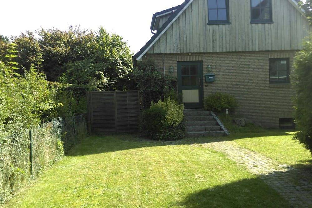 Kleine Ferienwohnung mit Gartenblick in Neumünster, Schleswig-Holstein Binnenland