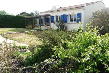 Gîte pour 8 personnes, avec jardin à Saint-Cyr-en-Talmondais