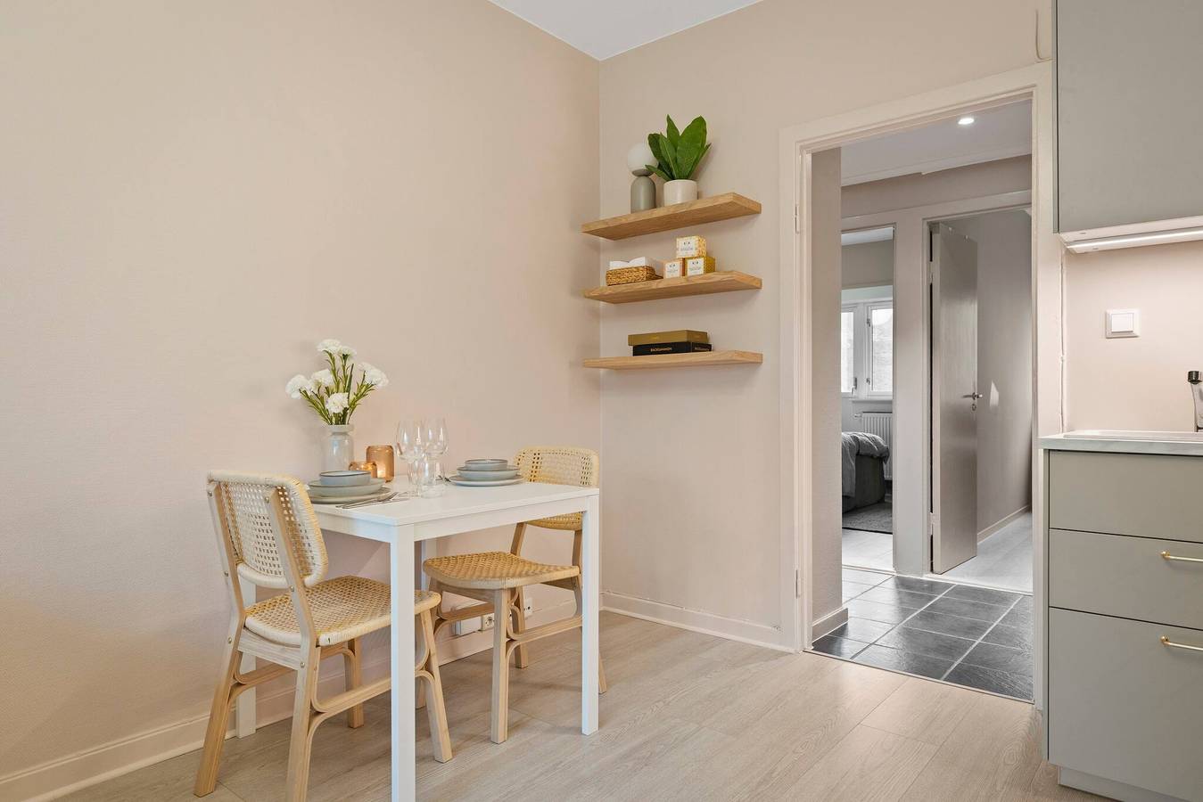 Ganze Wohnung, Helle und schöne Zweizimmerwohnung mit zentraler Lage in Grünerløkka, Oslo